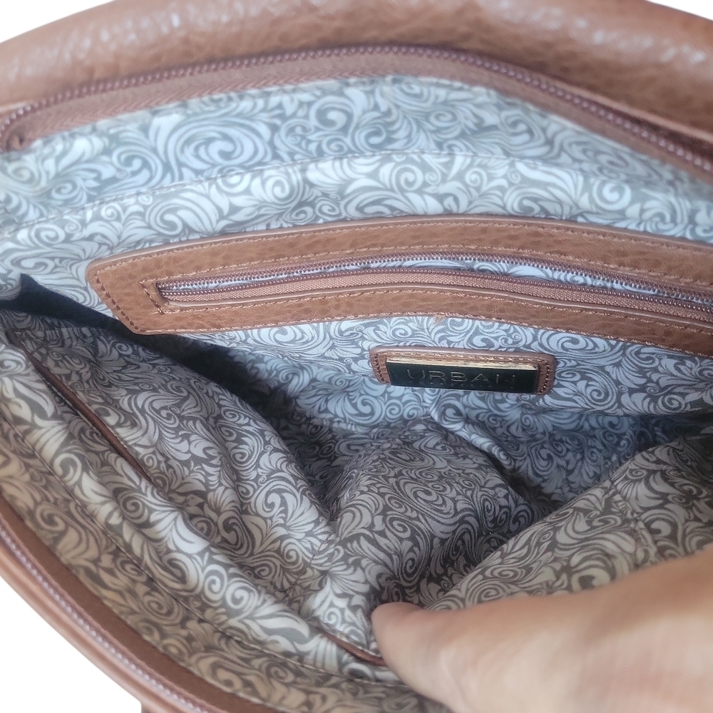 Urban Expressions Elegant Brown Leather Shoulder Bag - Picture 5 of 11